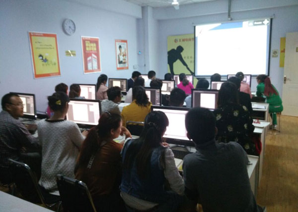 <b>学校风采</b>